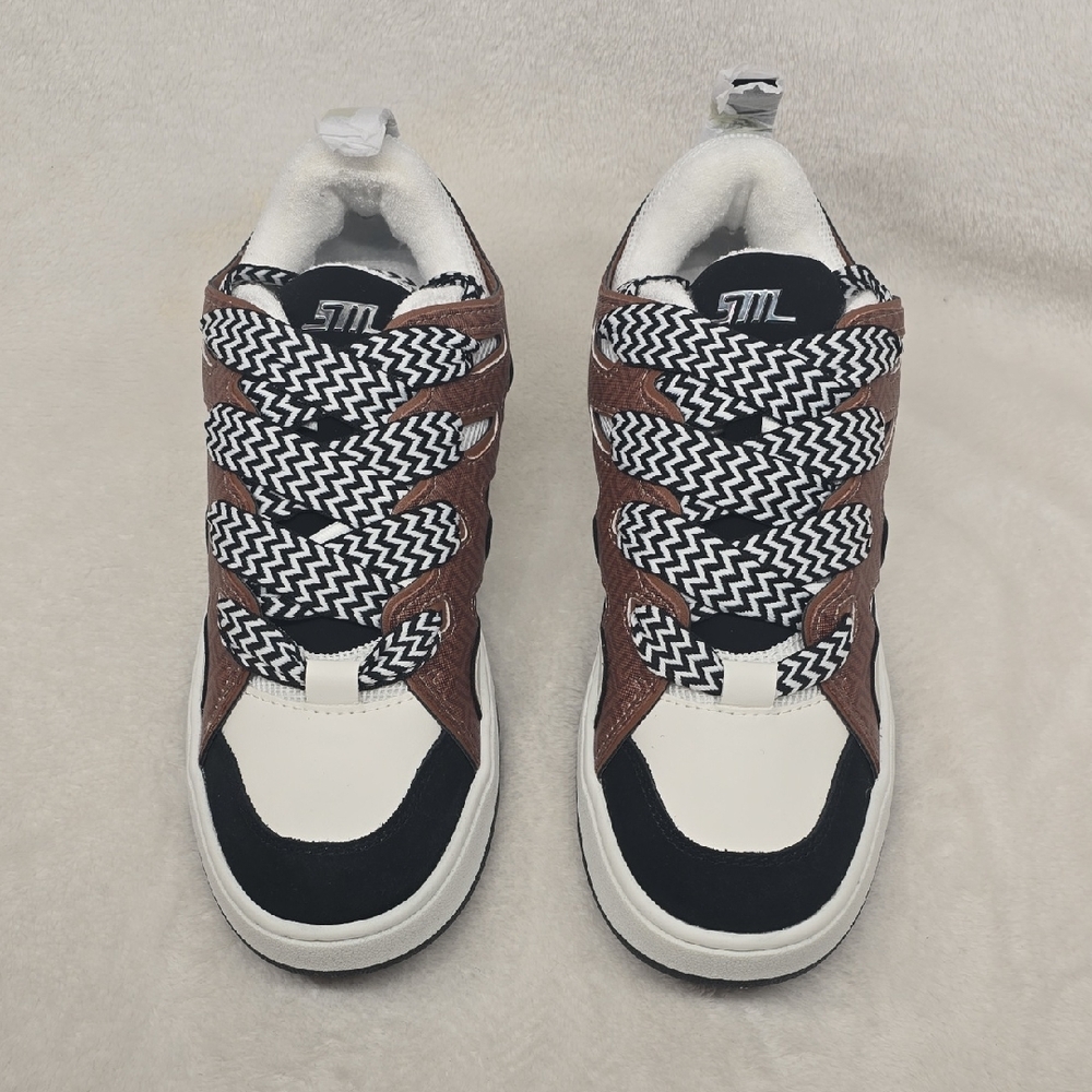 New w/o Box Steve Madden Roaring Brown Sneakers